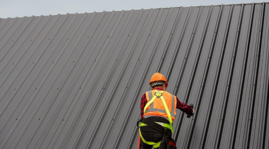 Professional gutter cleaning in Roy, WA